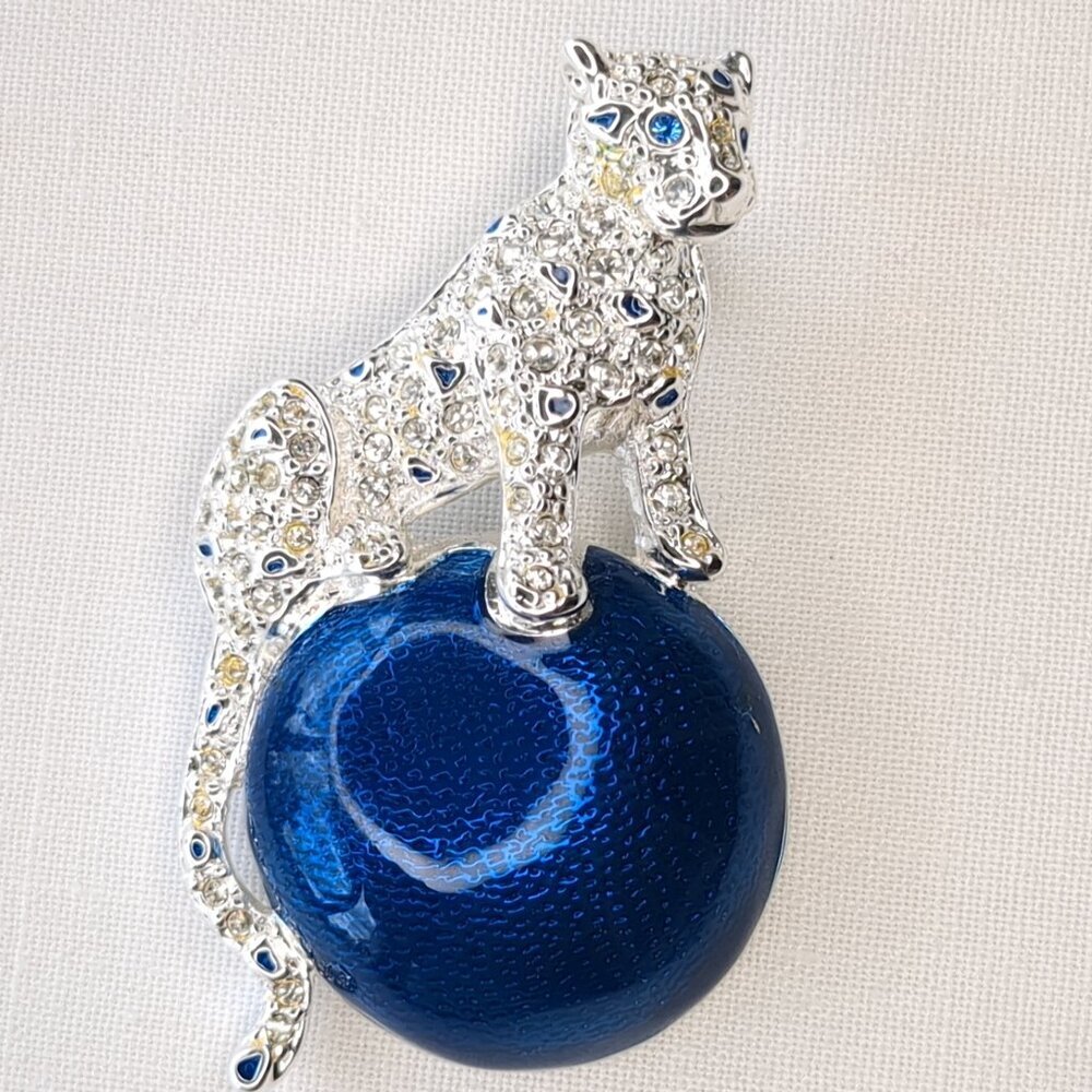 Napier Panther and Ball Rhinestone Brooch - Picture 2 of 12